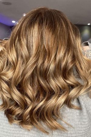 MID LENGTH HAIR IDEAS FOR WOMEN
